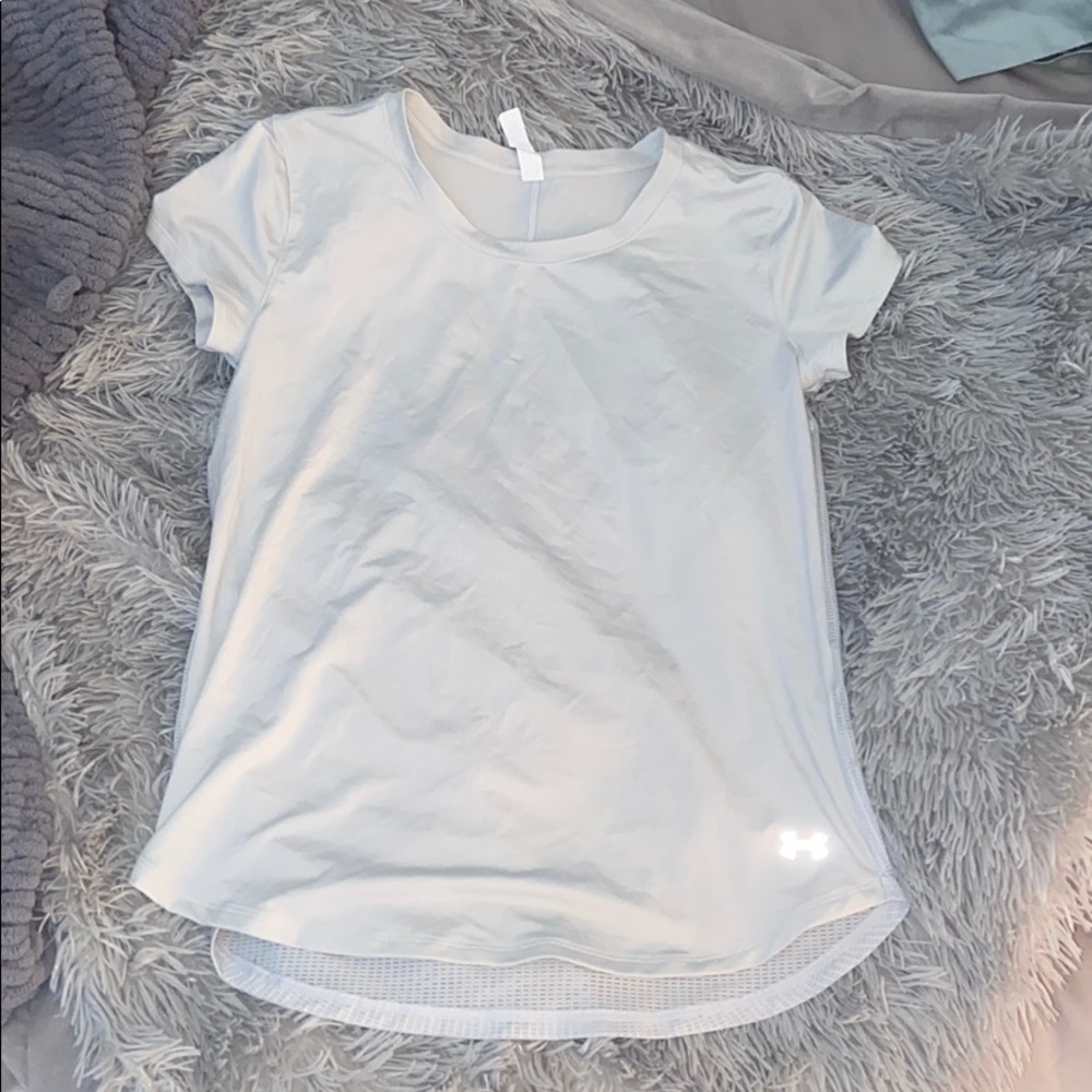 breathable UA top